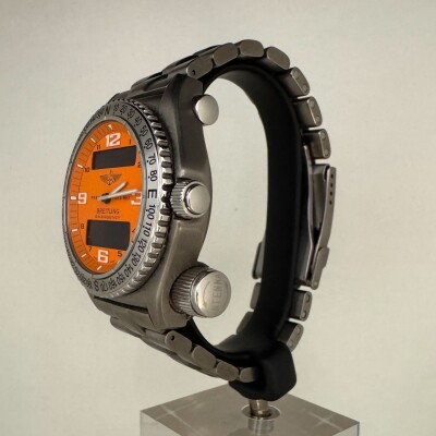Montre Breitling Emergency E56321.