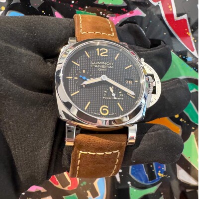Montre Panerai Luminor GMT Power Reserve PAM01537.