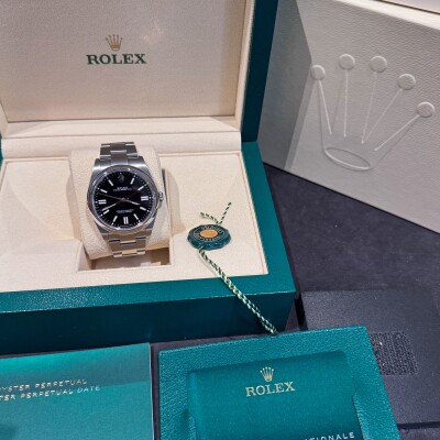 Montre Rolex Oyster Perpetual 41 124300.