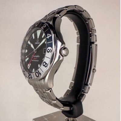 Montre Omega Seamaster 300m GMT 50Th Anniversaire.