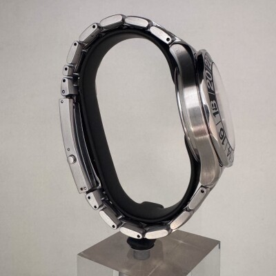 Montre Omega Seamaster 300m GMT 50Th Anniversaire.