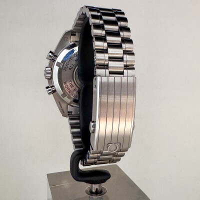Montre Omega Speedmaster Moonwatch