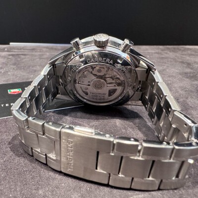 Montre Tag Heuer Carrera Chronographe Calibre 16.