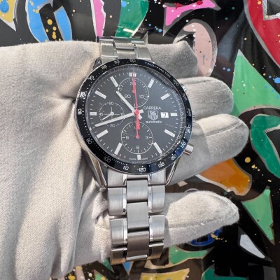 Montre Tag Heuer Carrera Chronographe Calibre 16.