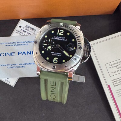 Montre Panerai Luminor Submersible PAM00024.