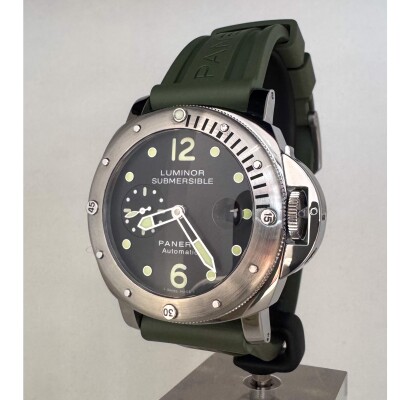Montre Panerai Luminor Submersible PAM00024.