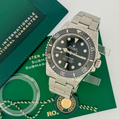 Montre Rolex Submariner No Date 124060.