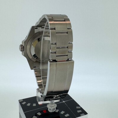 Montre Rolex Submariner No Date 124060.