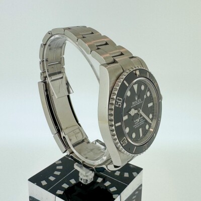 Montre Rolex Submariner No Date 124060.