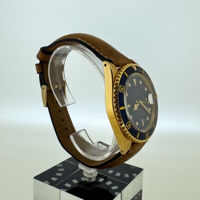 Montre Rolex Submariner Date 16808.