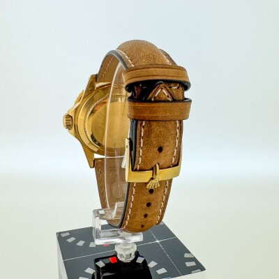 Montre Rolex Submariner Date 16808.