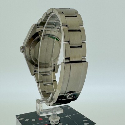 Montre Rolex Explorer I 214270.