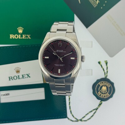 Montre Rolex Oyster Perpetual 39 114300.