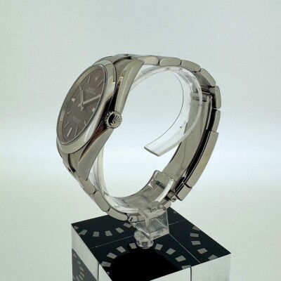 Montre Rolex Oyster Perpetual 39 114300.