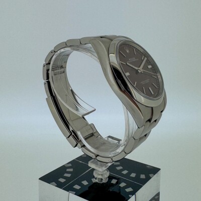 Montre Rolex Oyster Perpetual 39 114300.