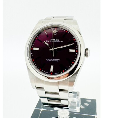 Montre Rolex Oyster Perpetual 39 114300.