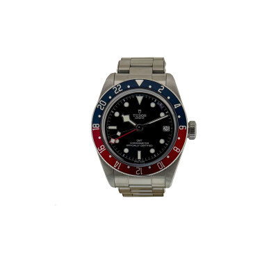 Montre TUDOR Black Bay GMT boîtier en acier 41 mm, bracelet en acier