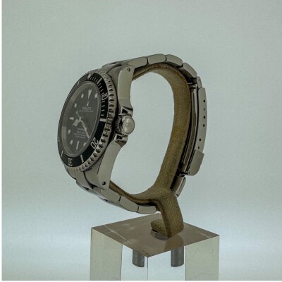 Montre Rolex Sea Dweller 16600.