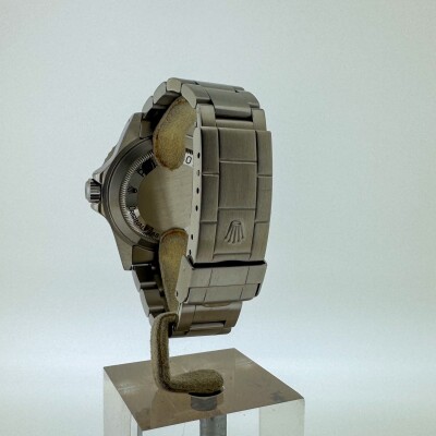 Montre Rolex Sea Dweller 16600.