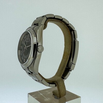 Montre Rolex Oyster Perpetual 36 116000.