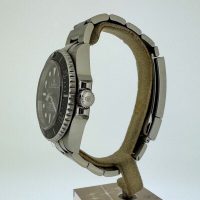 Montre Rolex Sea Dweller 4000 116600.