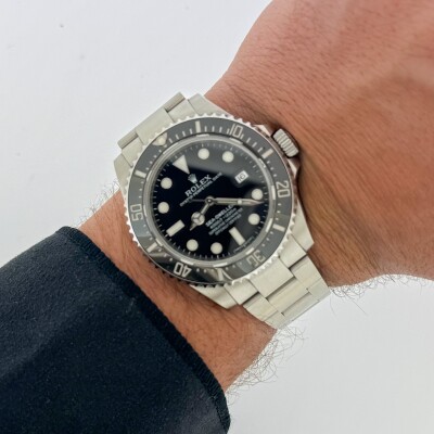 Montre Rolex Sea Dweller 4000 116600.