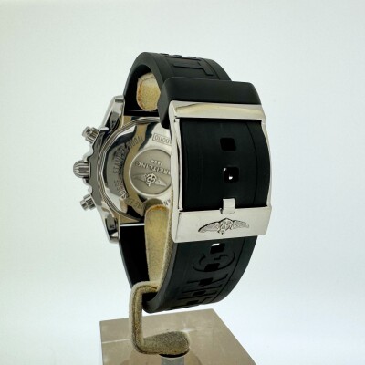 Montre Breitling Chronomat 44 Chronographe AB0110.