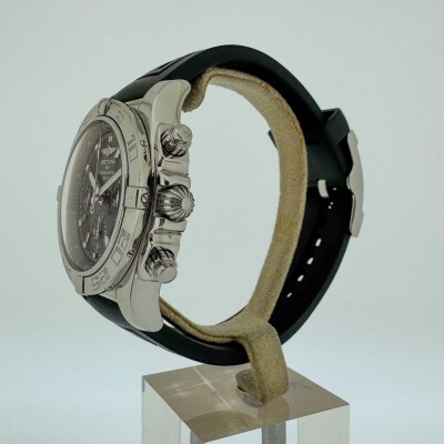Montre Breitling Chronomat 44 Chronographe AB0110.