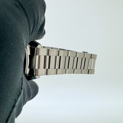 Montre Tag Heuer Carrera Chronographe H02 CBN2011.