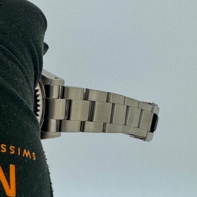Montre Rolex Sea Dweller 16600.