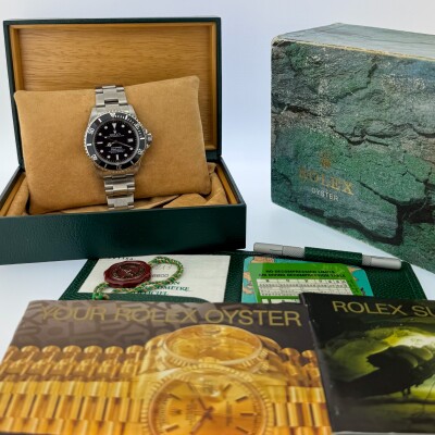 Montre Rolex Sea Dweller 16600.