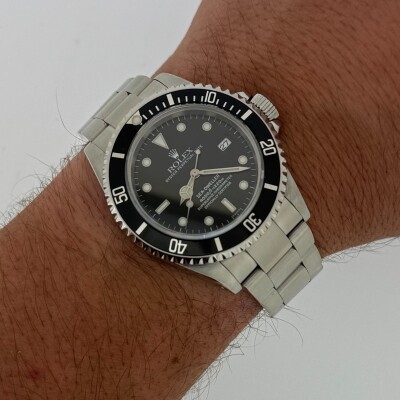 Montre Rolex Sea Dweller 16600.