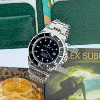 Montre Rolex Sea Dweller 16600.