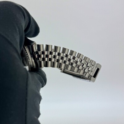 Montre Rolex Datejust 36 16220.