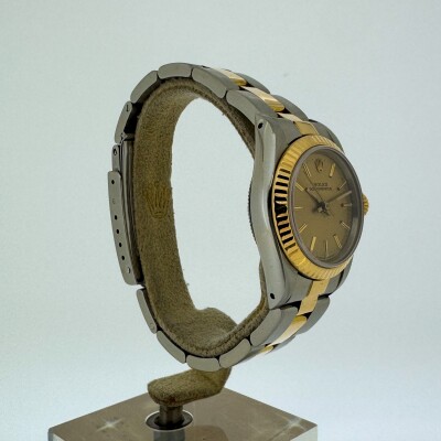 Montre Rolex Oyster Perpetual 26 67193.