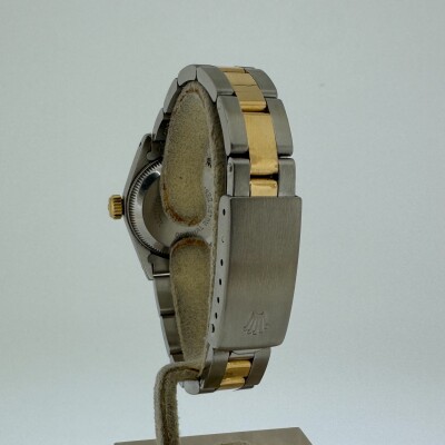Montre Rolex Oyster Perpetual 26 67193.
