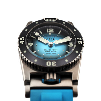 Montre ZRC 1904 Grands Fonds Titane Record du Monde.