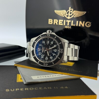Montre Breitling Superocean II A17392.