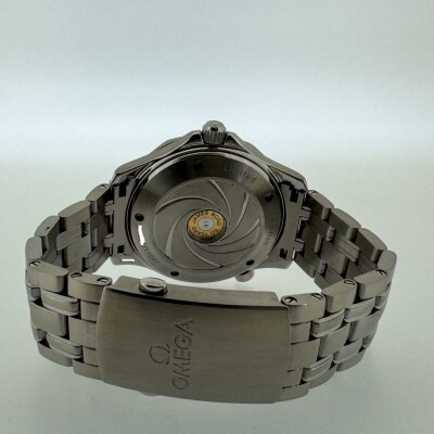 Montre Omega Seamaster 300m 007 50Th Anniversaire.
