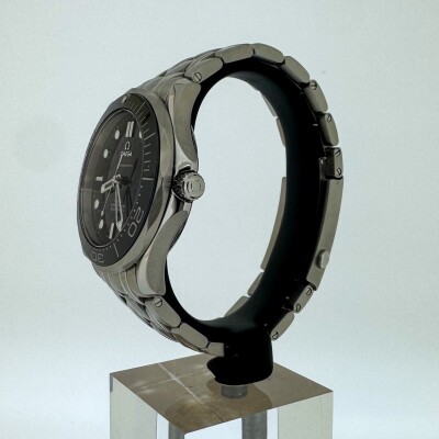 Montre Omega Seamaster 300m 007 50Th Anniversaire.
