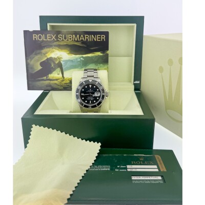 Montre Rolex Submariner Date 16610.