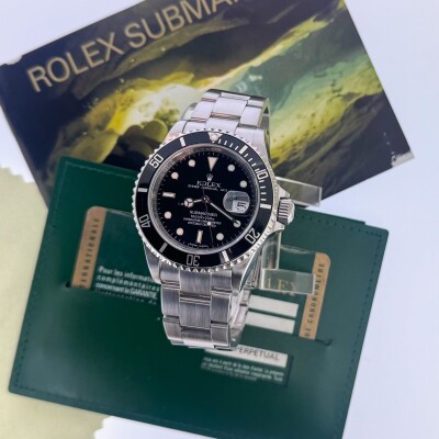 Montre Rolex Submariner Date 16610.
