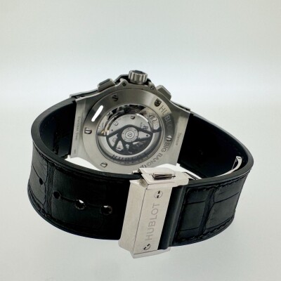 Montre Hublot Big Bang Chronographe Ceramic Steel.