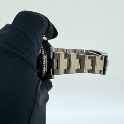 Montre Rolex Submariner No date 114060