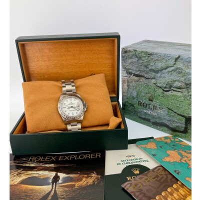 Montre Rolex Explorer II 16570.