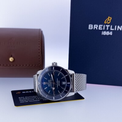 Montre Breitling Superocean Heritage AB2010.