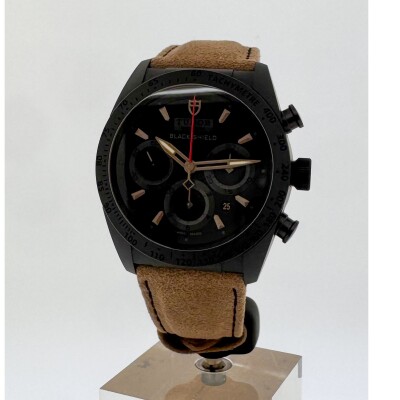 Montre TUDOR Fastrider Black Shield 42000CN.