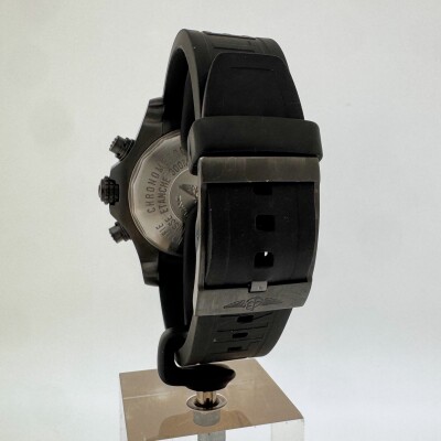 Montre Breitling AVENGER Skyland Chrono Ltd Edition M13380.
