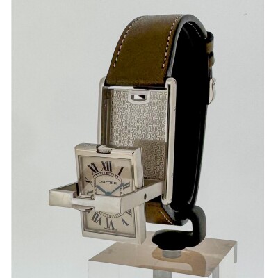 Montre Cartier Tank Basculante GM 2390.