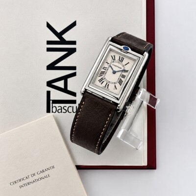 Montre Cartier Tank Basculante GM 2390.